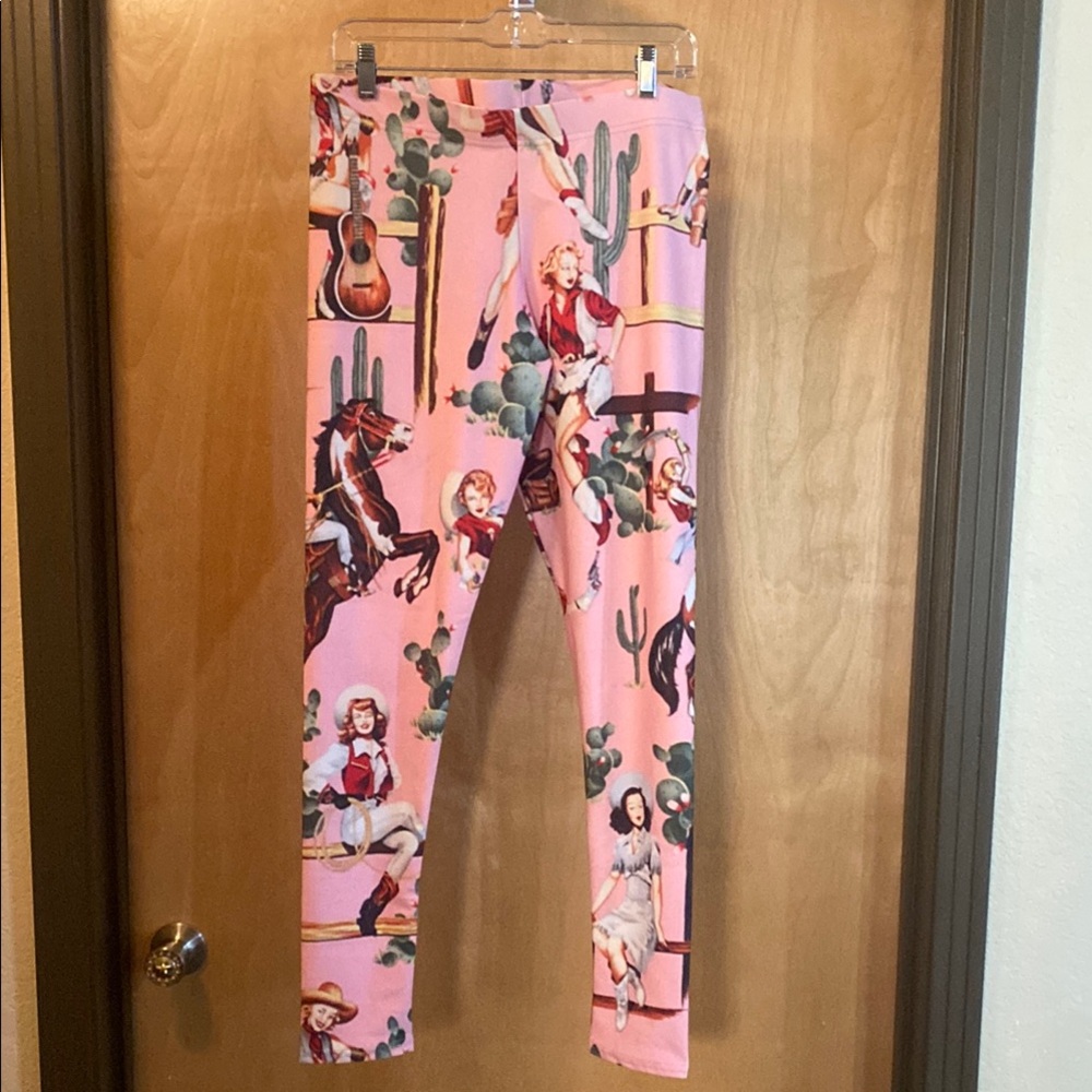 Pink Western-Themed Leggings; Size XL
